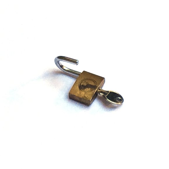 Vintage 1" wide small gold brass metal padlock with key for storage or travel - Picture 8 of 9